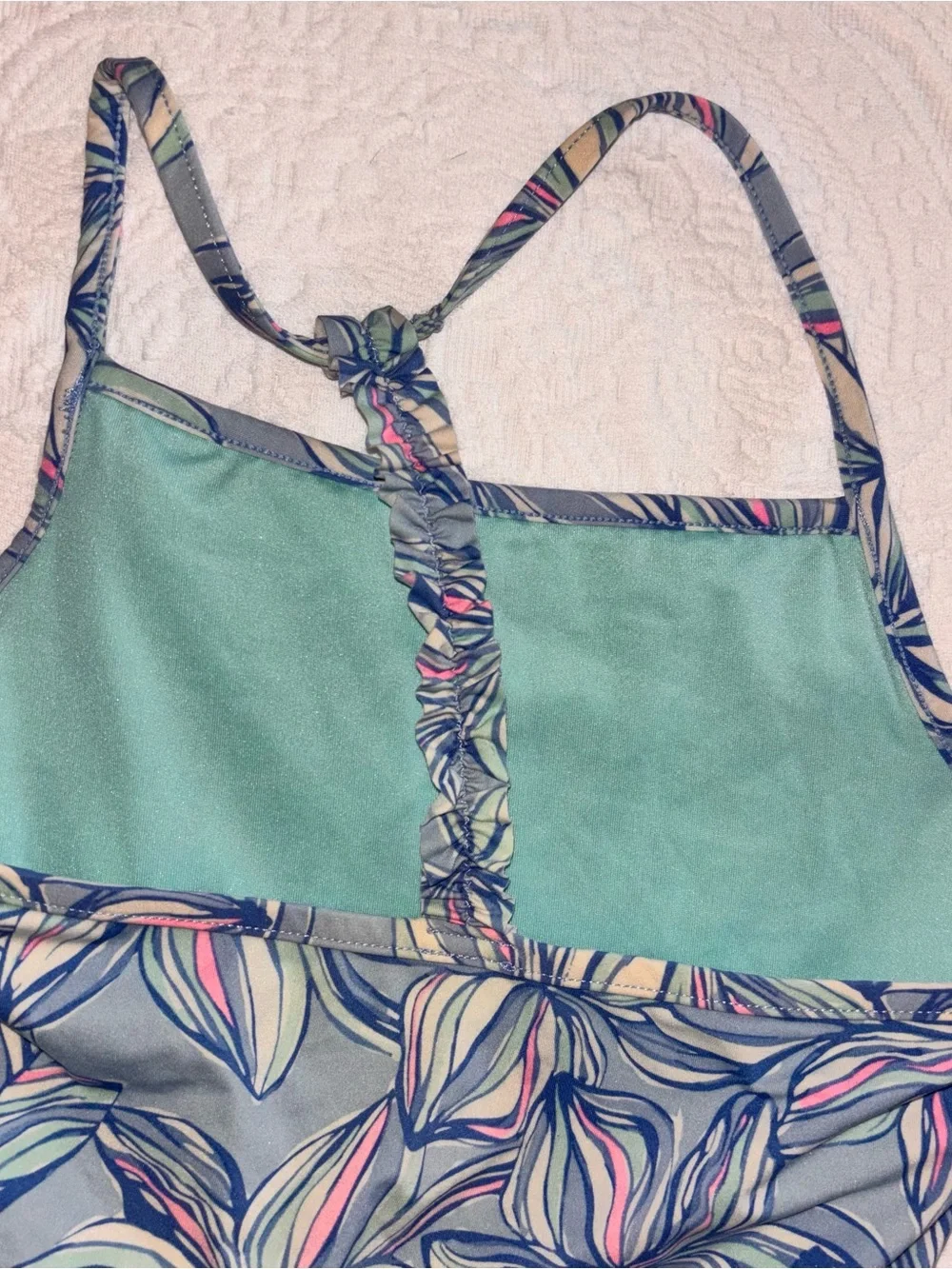 Vineyard Vines little girl blue, pink, and white floral print swim tankini XS